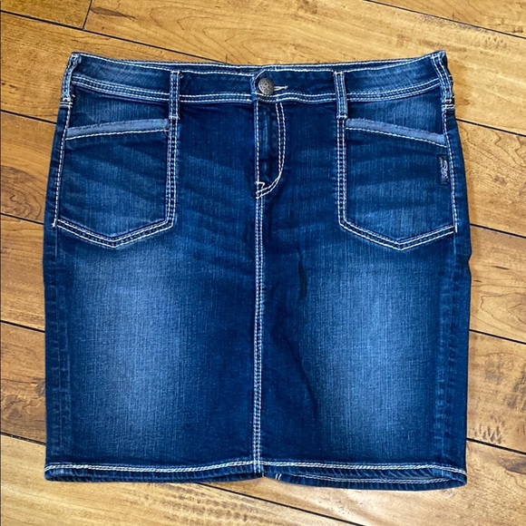 Silver Jeans Blake Denim Skirt - Picture 1 of 10